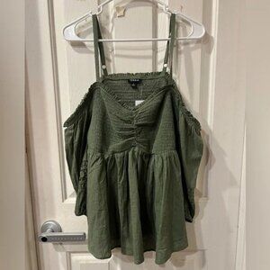 NWT Torrid off the shoulder blouse w/ lace details